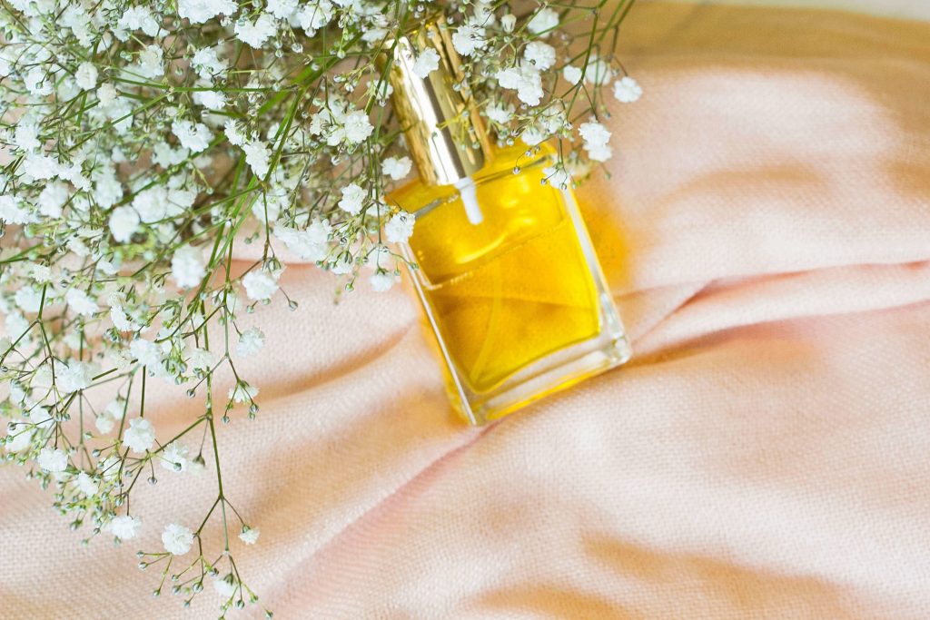 Evde Kendi Doğal Parfümünüzü Nasıl Yapabilirsiniz?