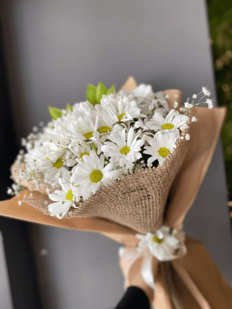 Kadınların En Beğendiği Evlilik Teklifi Çiçekleri